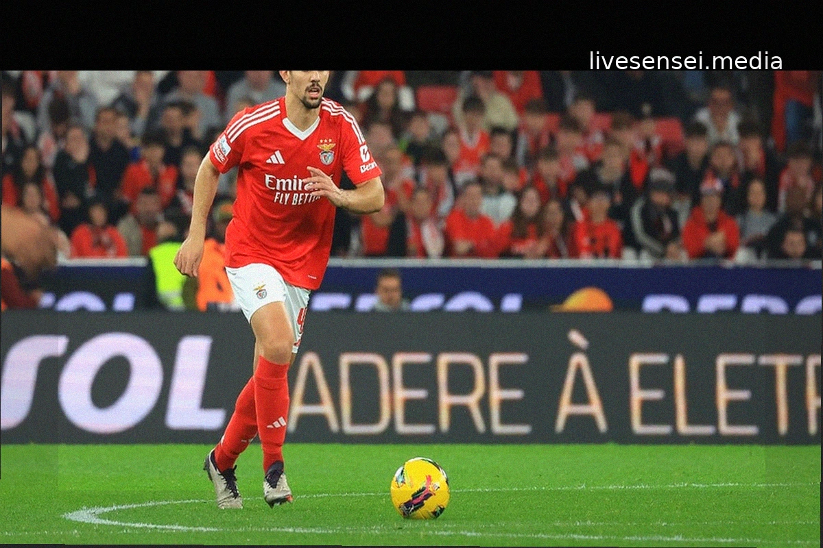 Chelsea & Man Utd compete for £68m Benfica defender Tomas Araujo