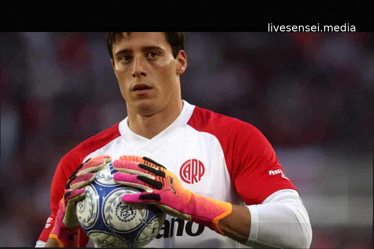 Manchester United Show Interest in Argentine Goalkeeper Santiago Beltran